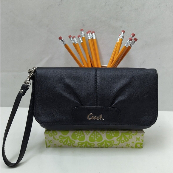 Coach Ashley Black Leather Credit Card Large Wristlet - Evening Clutch - Picture 1 of 15